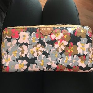 Fossil zip wallet